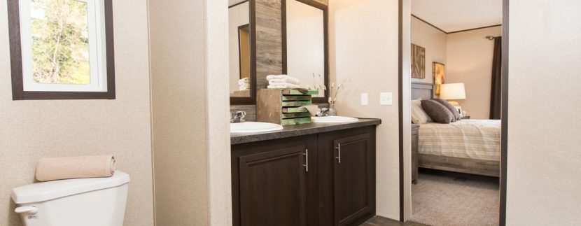 Manufactured-THE-LAKEVIEW-SIG28563D-41SIG28563DH-Master-Bathroom-20170606-1345246235103
